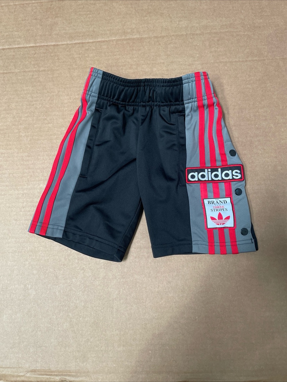 Adidas Boys Snap Trefoil Striped Shorts SZ 5-6 Years